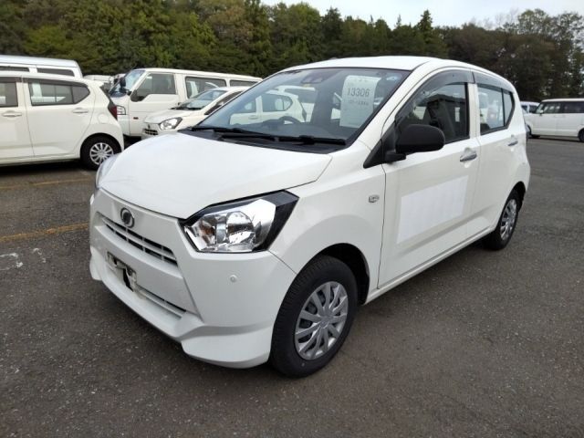 13306 Daihatsu Mira e s LA350S 2018 г. (LUM Tokyo Nyusatsu)